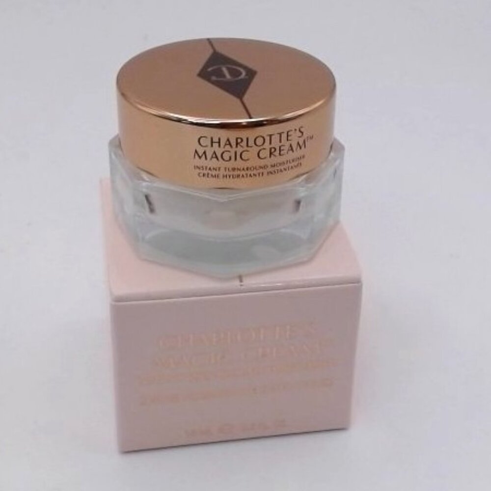 Charlotte Tilbury Magic Cream Face Moisturizer 15 mL/.5 Fl Oz, BRAND NEW IN‎ BOX
